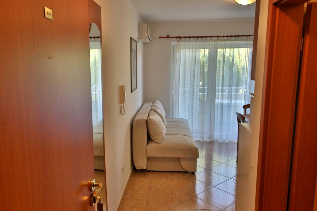 Dalmacia Apartments Srima Exterior foto